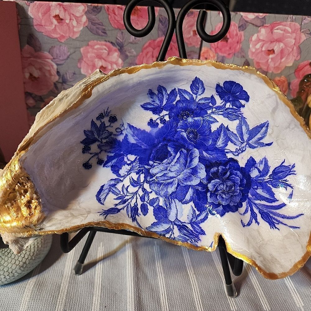 Ex large decoupage oyster shell
